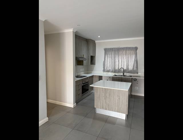 2 BEDROOM APARTMENT TO LET IN MORNINGSIDE